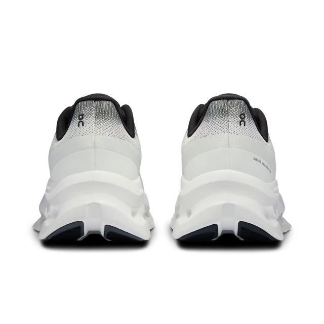 W On Cloudtilt 3WE10051430